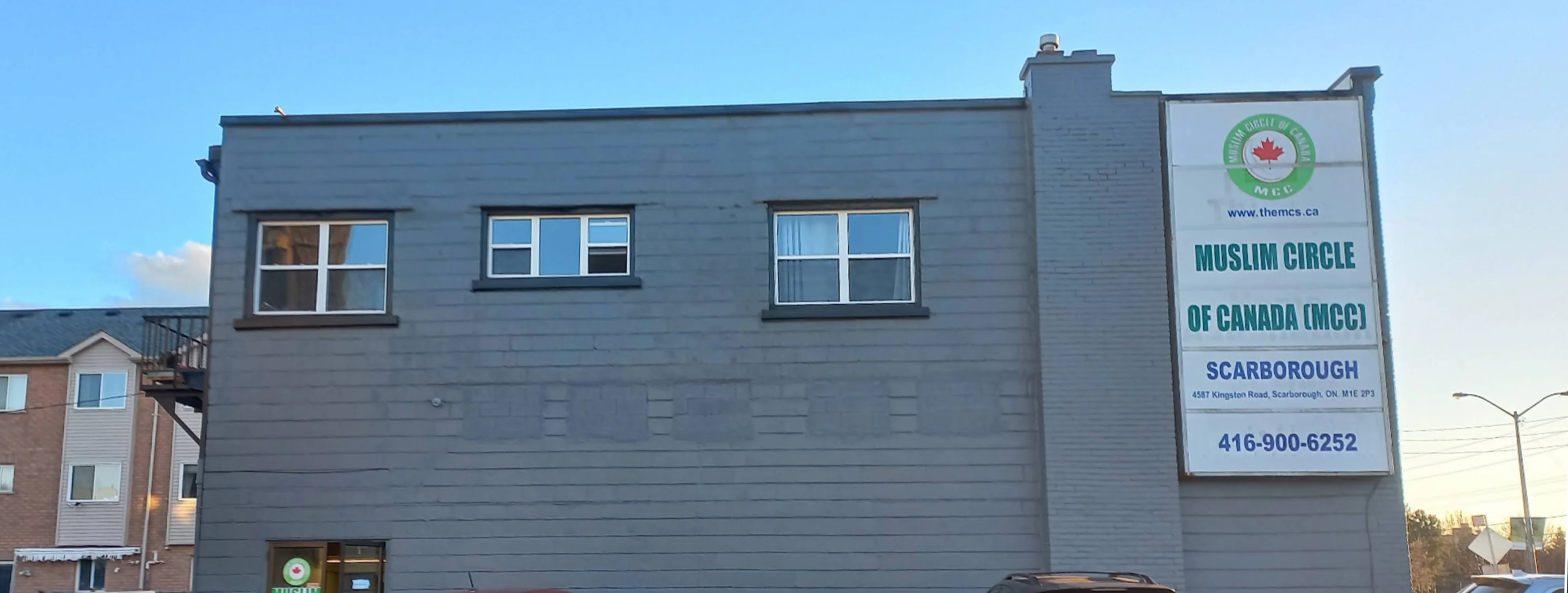 Exterior view of Muslim Circle of Canada Masjid Scarborough building